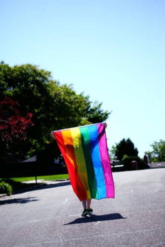 Amnesty_international_o_životě_LGBT+_lidí